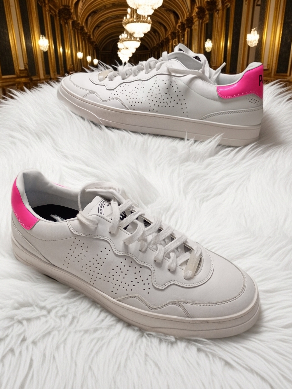 P448 CorbalinWhite Leather Skate Sneakers with Fuschia Heel Tab EU 44